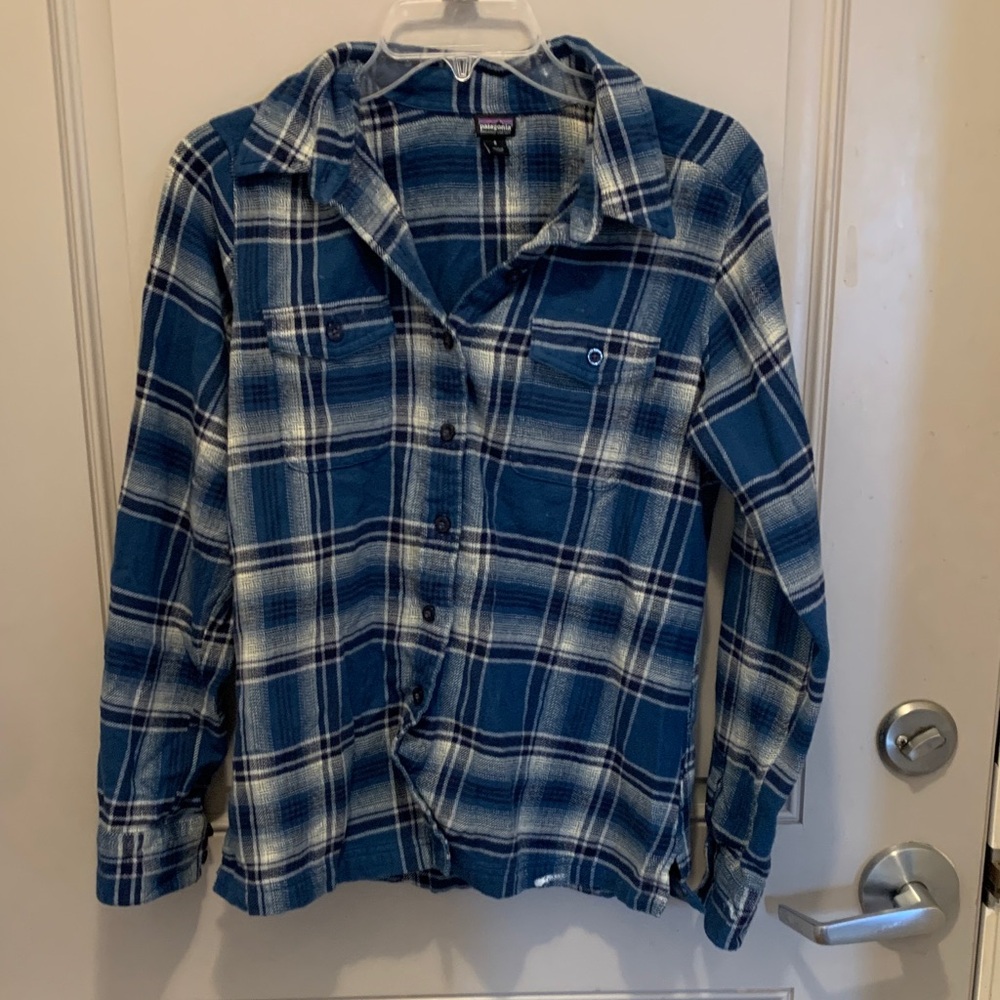 Patagonia Blue and White Plaid Button-Down Shirt